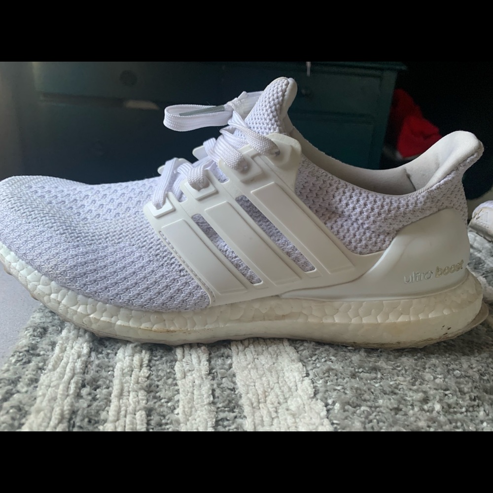 Adidas ultra boost triple white